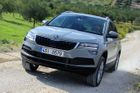 Škoda začíná v Česku oficiálně prodávat SUV Karoq. Víme, jak a kdy se bude rozšiřovat jeho nabídka