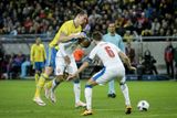 Kanonýr Paris St. Germain Ibrahimovic poprvé zahrozil v šesté minutě, kdy ho chybou při rozehrávce poslal do úniku Sivok a hosty zachránil od gólu brankář Vaclík.