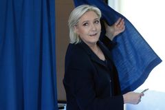 Le Penová musí vrátit 300 tisíc eur, rozhodl soud EU. Platila si z nich fiktivní asistentku