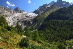 V italských Alpách zemřel další český horolezec, zřítil se z výšky 400 metrů