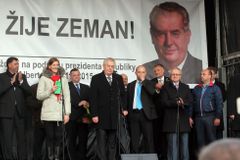 Sobotka ohrožuje bezpečnost Česka, myslí si Zeman. S Konvičkou by vystoupil znovu