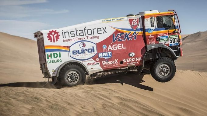MAN Aleše Lopraise dojede do cíle Dakaru nejspíše na čtvrtém místě.
