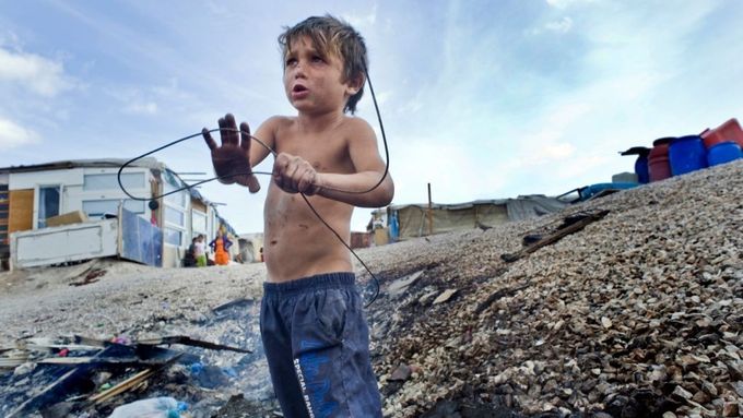 Reportáž: Děti v romských osadách v Řecku