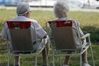 Víra Čechů v penzijní systém uvadá, nevěří mu 48% lidí
