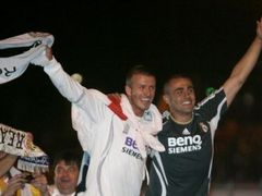 Beckham a Cannavaro - oslava titulu s Realem