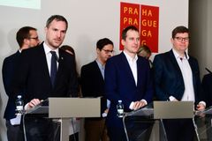 Dusno na magistrátu: Na odvolání šéfa Pražské plynárenské se koalice nedohodla
