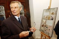 Zemřel slovenský spisovatel a diplomat Ladislav Ballek