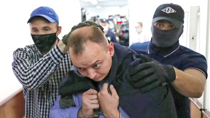 Ruská policie vede k soudu Ivana Safronova.