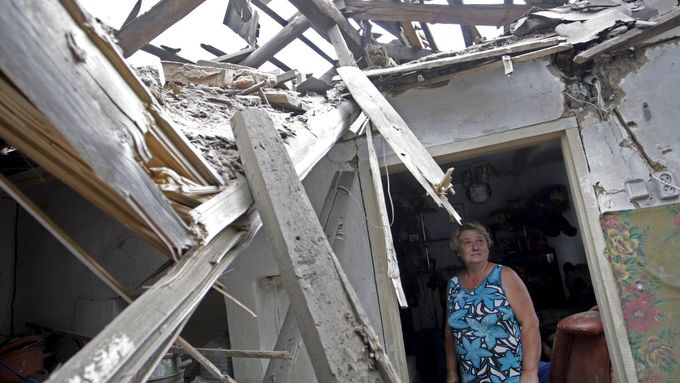 Zničené domy na východě Ukrajiny.