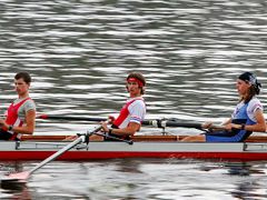 Smíšená osmiveslice dorostenců - VK Slavia Praha, KV Kondor Brandýs, KV Mělník.