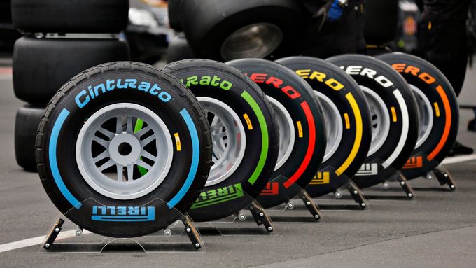 Ilustrační foto pneumatik Pirelli.
