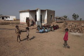 Polovina indických děti trpí podvýživou