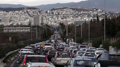 Stávka metra v Aténách paralyzovala pozemní dopravu.