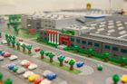 Areál dánské továrny Lego najdou fanoušci stavebnice na okraji města Kladna, kde vyrostly tři velké výrobní haly a čtvrtá bude dokončena během jara 2015. Mnohé části společnosti podléhají přísnému utajení, jako je tomu v případě budovy s označením SMA (Shopping Marketing Agency), kde vznikají hlavně 3D sochy, které poté putují do Legolandů po celém světě.