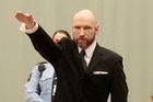 Schvaloval smrt 77 lidí. Česká policie obvinila muže z podpory teroristy Breivika