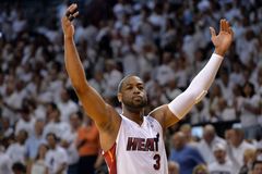 Basketbalista Wade ctí jediný dres, zůstane dál v  Miami