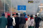 Rakousko znovu prodlouží kontroly na hranicích zavedené kvůli migrační krizi