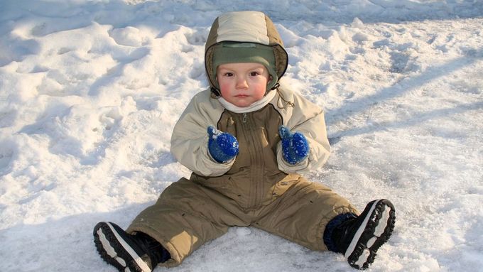 Dítě na sněhu