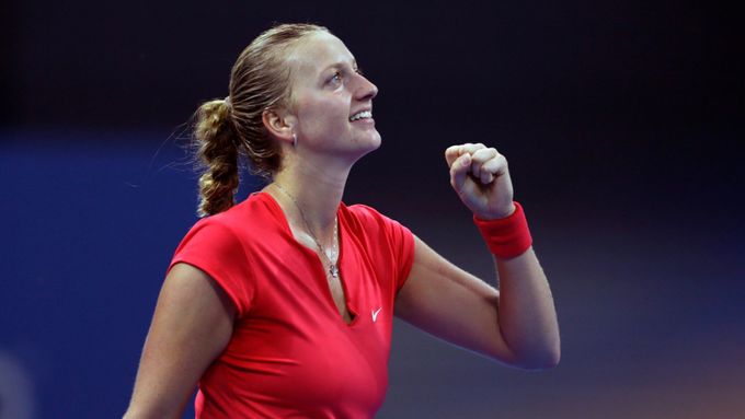 Petra Kvitová slaví vyhrané čtvrtfinále v Pekingu.