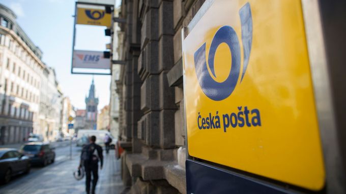 Výši kompenzací pro Českou poštu vyšetřuje Evropská komise, Brusel může Česku nařídit omezení podpory.