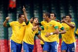 A to i přesto, že Brazilci se po pouhé půlhodině hry dostali do vedení 3:0. Trefili se Rafael (oslava jeho branky je na snímku), Damiao ...