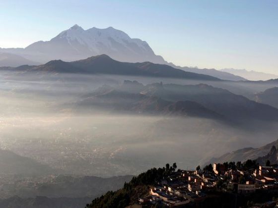 Souvislosti: La Paz, Illimani