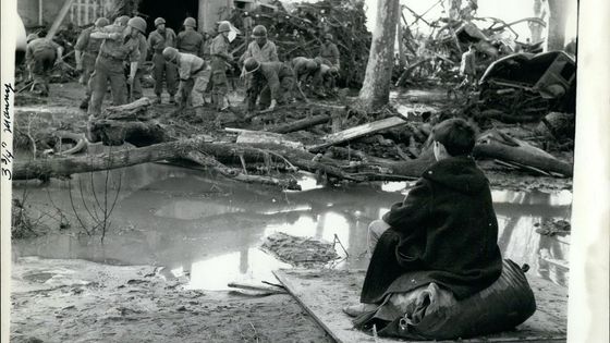 Smetla domy, mosty i lidi. Provence zpustošila obří vlna, zanechala stovky mrtvých
