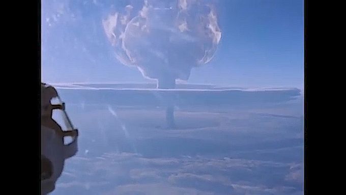 Rusko odtajnilo záběry exploze nejničivější jaderné bomby všech dob.