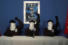Historické dny pro Baskicko. Teroristická organizace ETA oznámila své rozpuštění