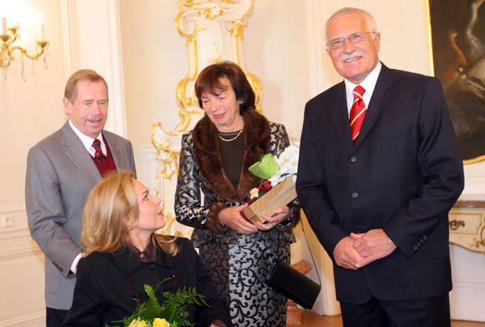 Václav Klaus s chotí pozvali manžele Havlovi na oběd