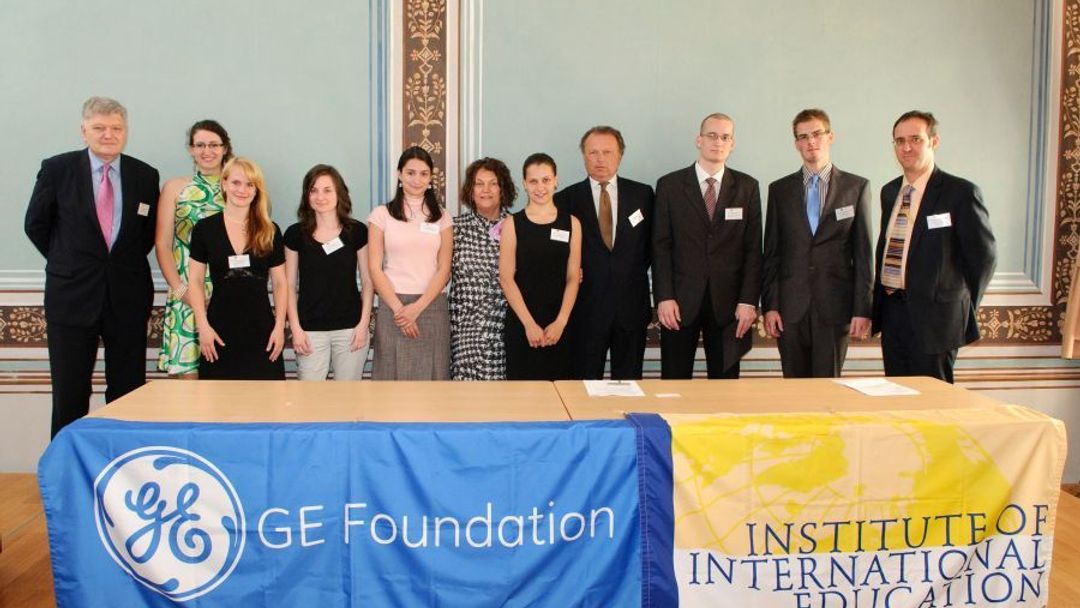 GE Foundation Scholar-Leaders 2011: stipendium získalo osm českých studentů