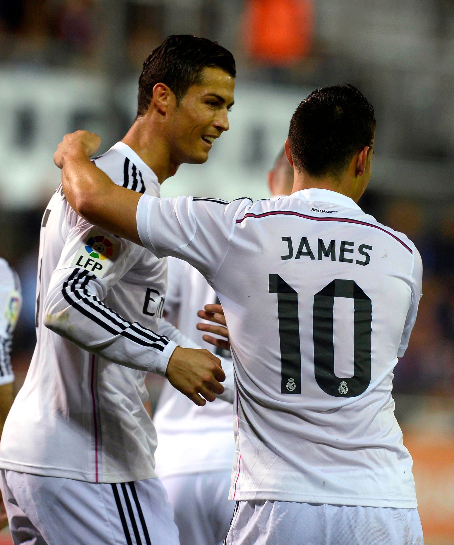 James Rodríguez a Cristiano Ronaldo slaví gól Realu