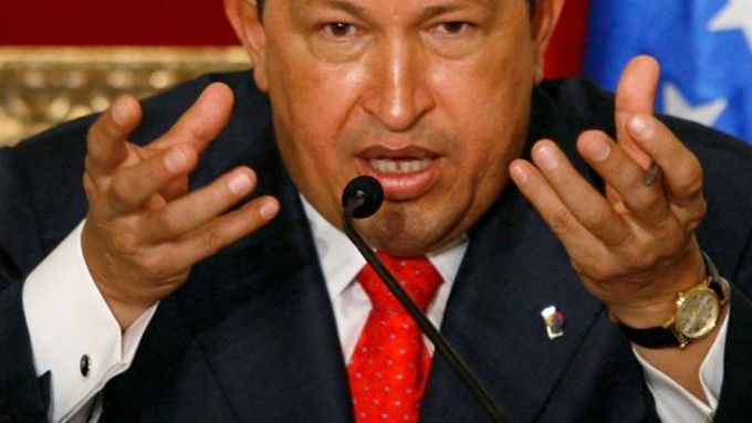 Kolumbijské vládě se nedá věřit, tvrdí Chávez
