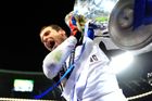 Rekordman Čech táhl Chelsea k historickému titulu. Kterou posilu si Mourinho vydupal?