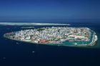 Maledivy mizí v oceánu. Hledají volnou půdu v zahraničí