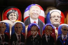 Předání moci v ruském stínu. Nikdo neměl před vstupem do Bílého domu tak velké problémy jako Trump