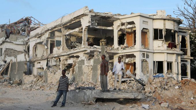 Zatím poslední teroristický útok v Mogadišu se odehrál na tomto místě.