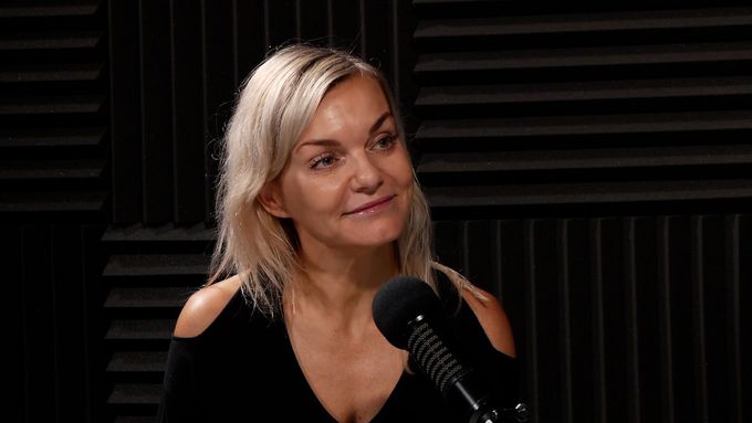 Válečná fotografka Jarmila Štuková v pořadu Spotlight News.