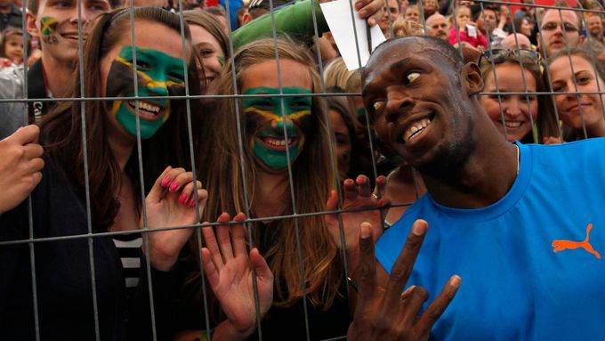 FOTO Bolt v Ostravě vyhrál a našel si Jamajčanky