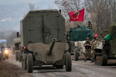 Kyjev hlásí nové útoky povstalců, zemřel ukrajinský voják