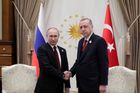 První Putinova zahraniční cesta po znovuzvolení. S Erdoganem jednal o hospodářské spolupráci