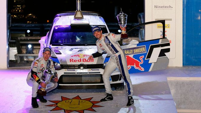 Sébastien Ogier vyhrál svoji osmou soutěž světového šampionátu, ale poprvé se mu to povedlo s novým Volkswagenem Polo R WRC.