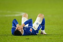 Neuer vyrovnal rekord Kahna, Schalke padlo gólem z nastavení