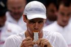 FOTO Česká obhajoba Davis Cupu začala napůl úspěšně