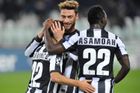 Juventus porazil Fiorentinu, Neapol udolala AS Řím