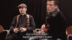 Posměšná chorvatská píseň "Co to máš mezi nohama" způsobila česko-chorvatský diplomatický skandál. Autor se ve videu snaží tvrdit, že neměl na mysli Češky...