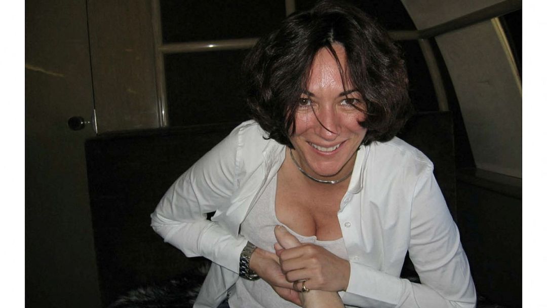 Ghislaine Maxwellová, přítelkyně miliardáře Jeffreyho Epsteina.