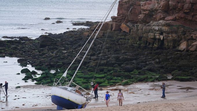 Co začalo jako cvičná plavba záchranářů u britského pobřeží, se během několika málo chvil změnilo v dramatickou akci s nečekaným vyústěním.
