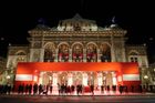 Budova Státní opery ve Vídni se stala místem konání 59. Plesu v opeře.