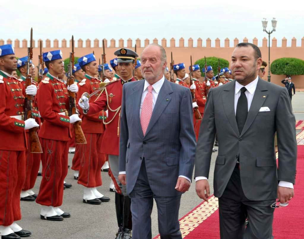 Španělský král Juan Carlos s marockým králem Muhammadem VI. v Marrákeši